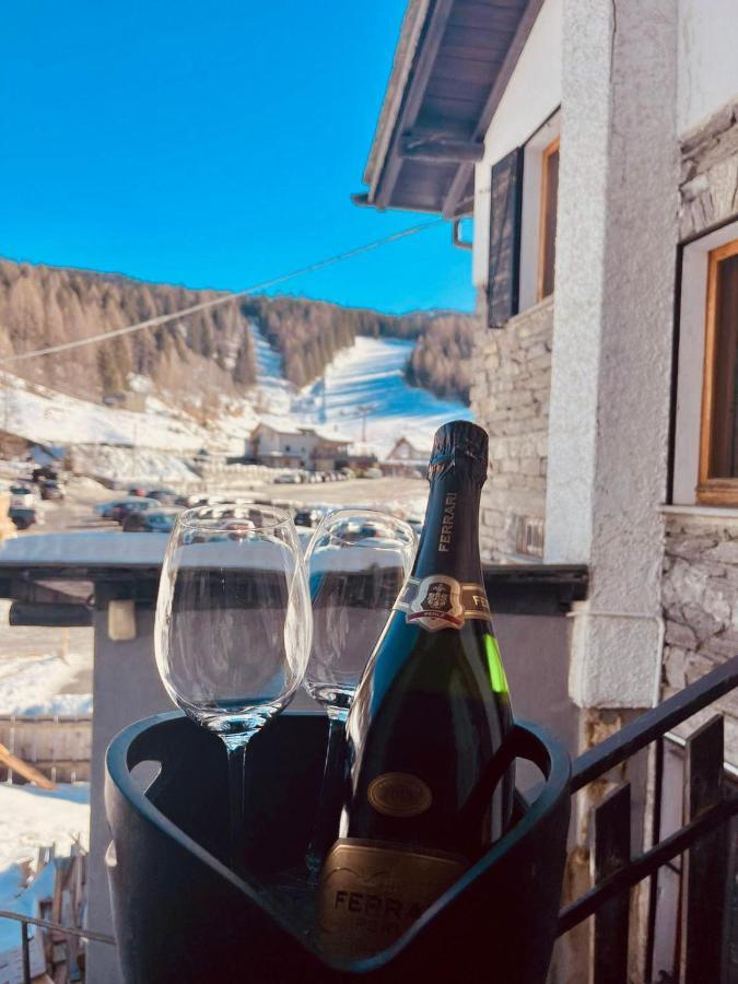 Sasso Nero Hotel Chiesa in Valmalenco Buitenkant foto