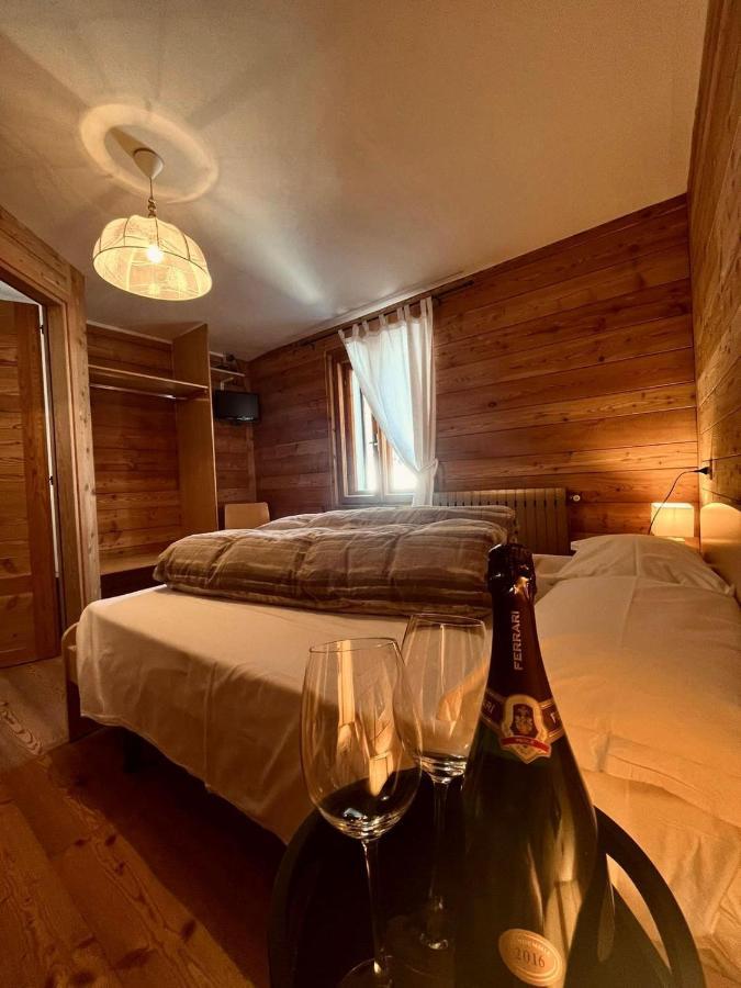 Sasso Nero Hotel Chiesa in Valmalenco Buitenkant foto