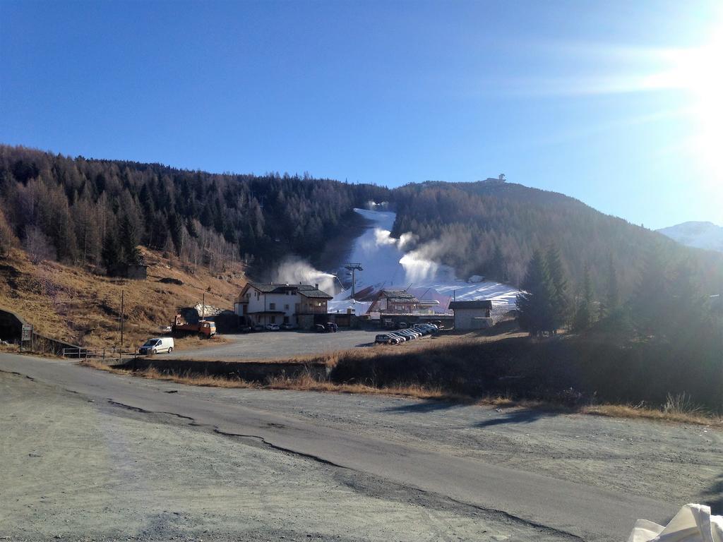 Sasso Nero Hotel Chiesa in Valmalenco Buitenkant foto