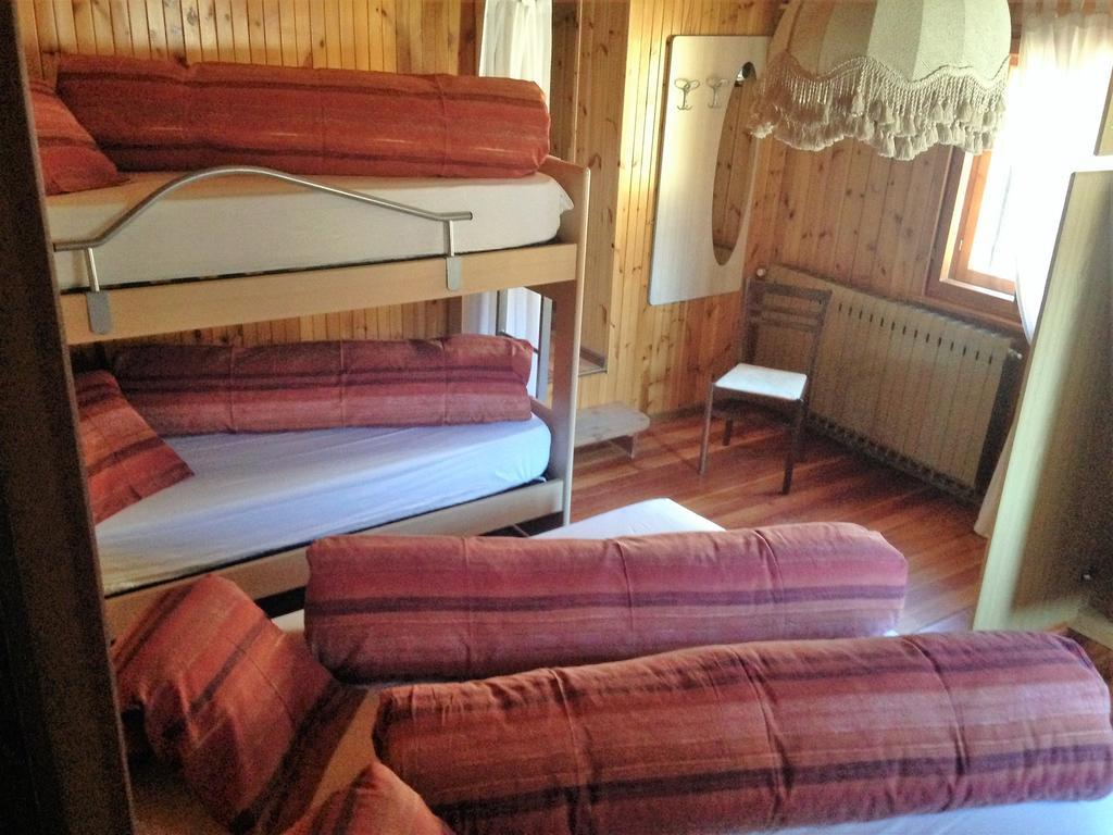 Sasso Nero Hotel Chiesa in Valmalenco Buitenkant foto